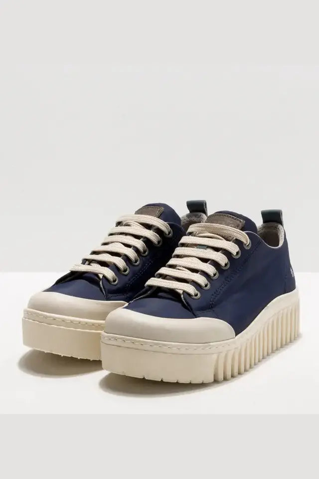 ART 1534 Shoe