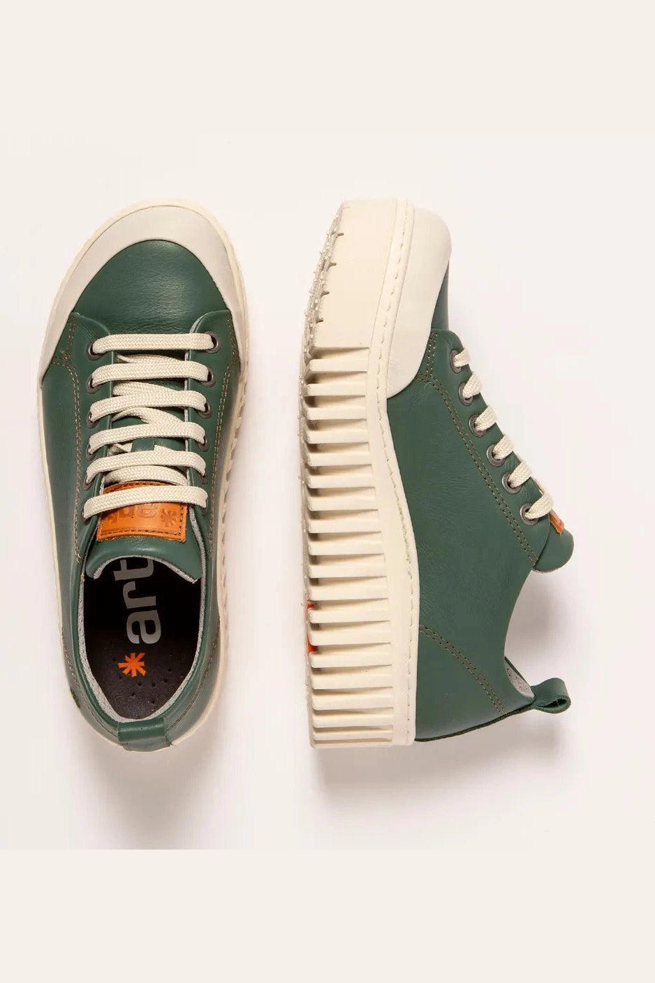ART 1535 Shoe