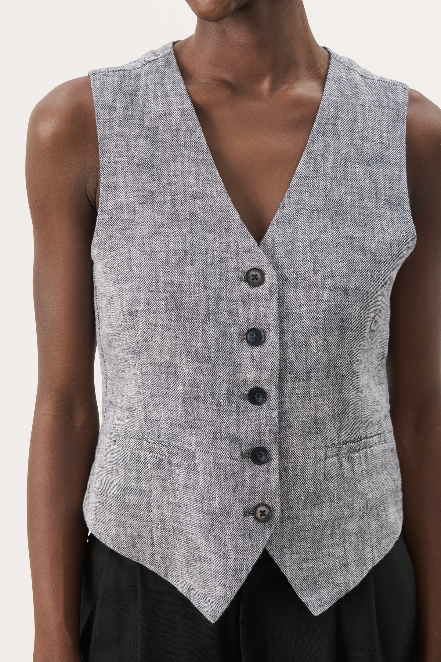 PART TWO Nadhia Vest