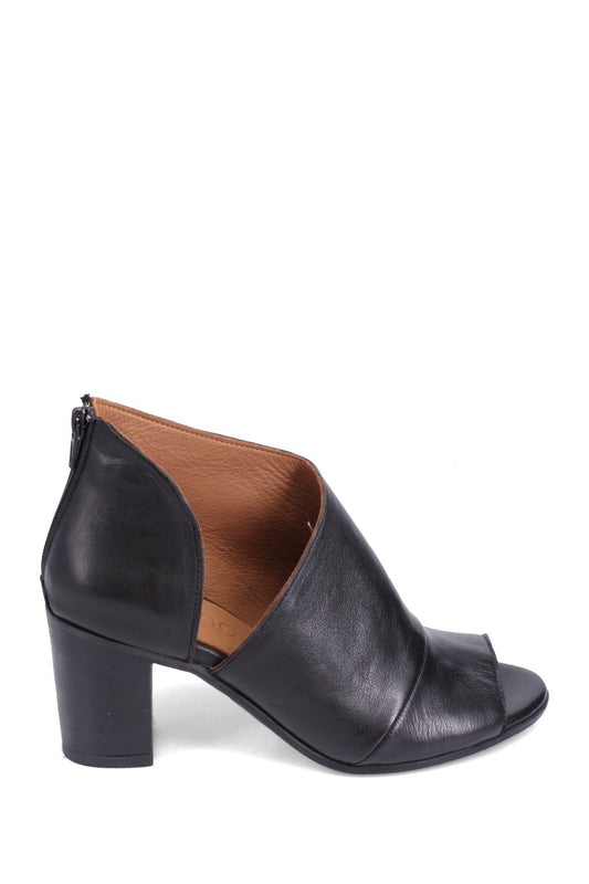 BUENO Usher Heel * Final Sale*