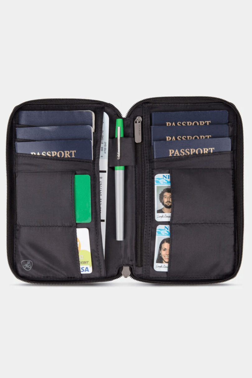 TRAVELON 83100 RFiD Blocking Multi Passport Holder