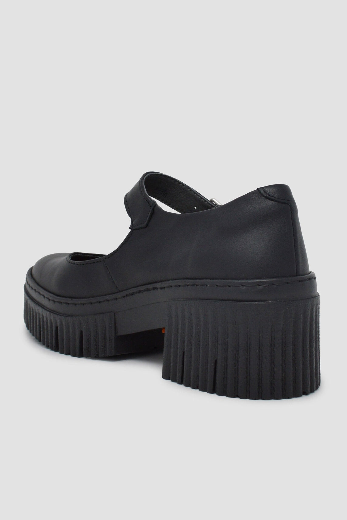 ART 1373 Shoe