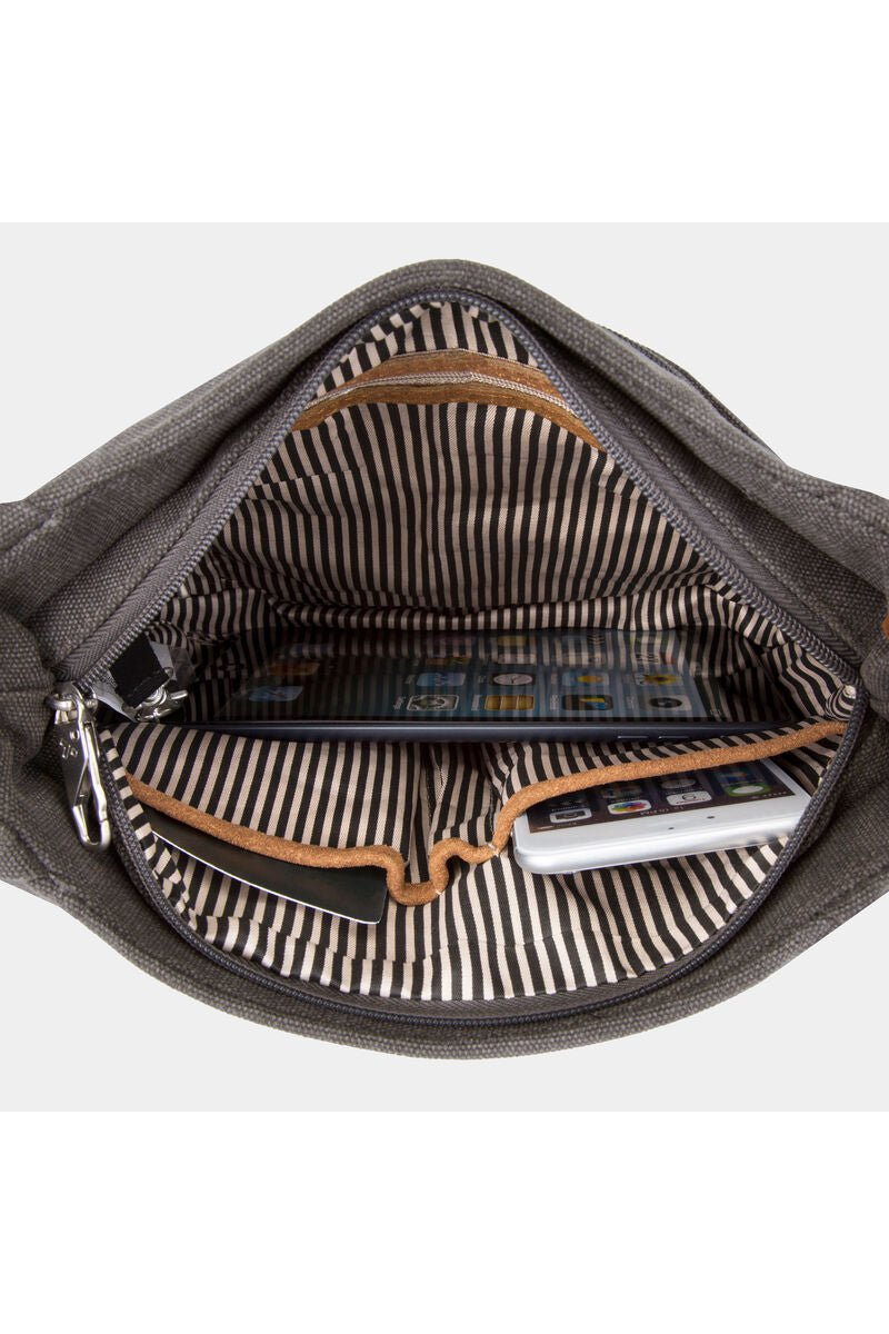 TRAVELON Anti-Theft Heritage Hobo 33072