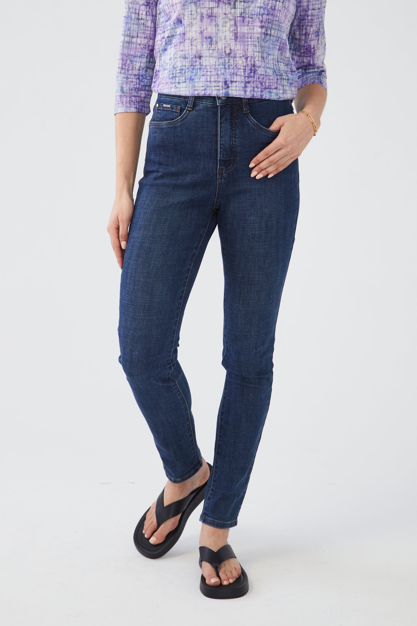 FDJ Suzanne Slim Straight Leg Dark Blue 6847809 *Finale Sale*
