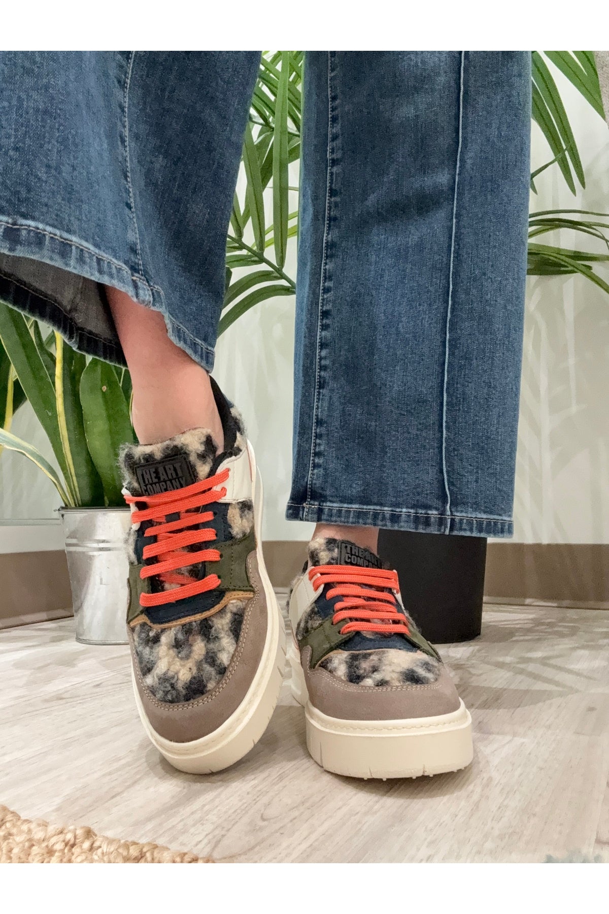 ART 1788 Shoe