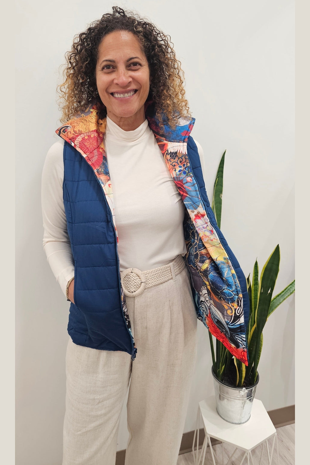 ORIENTIQUE Reversible Puffer Vest 3244