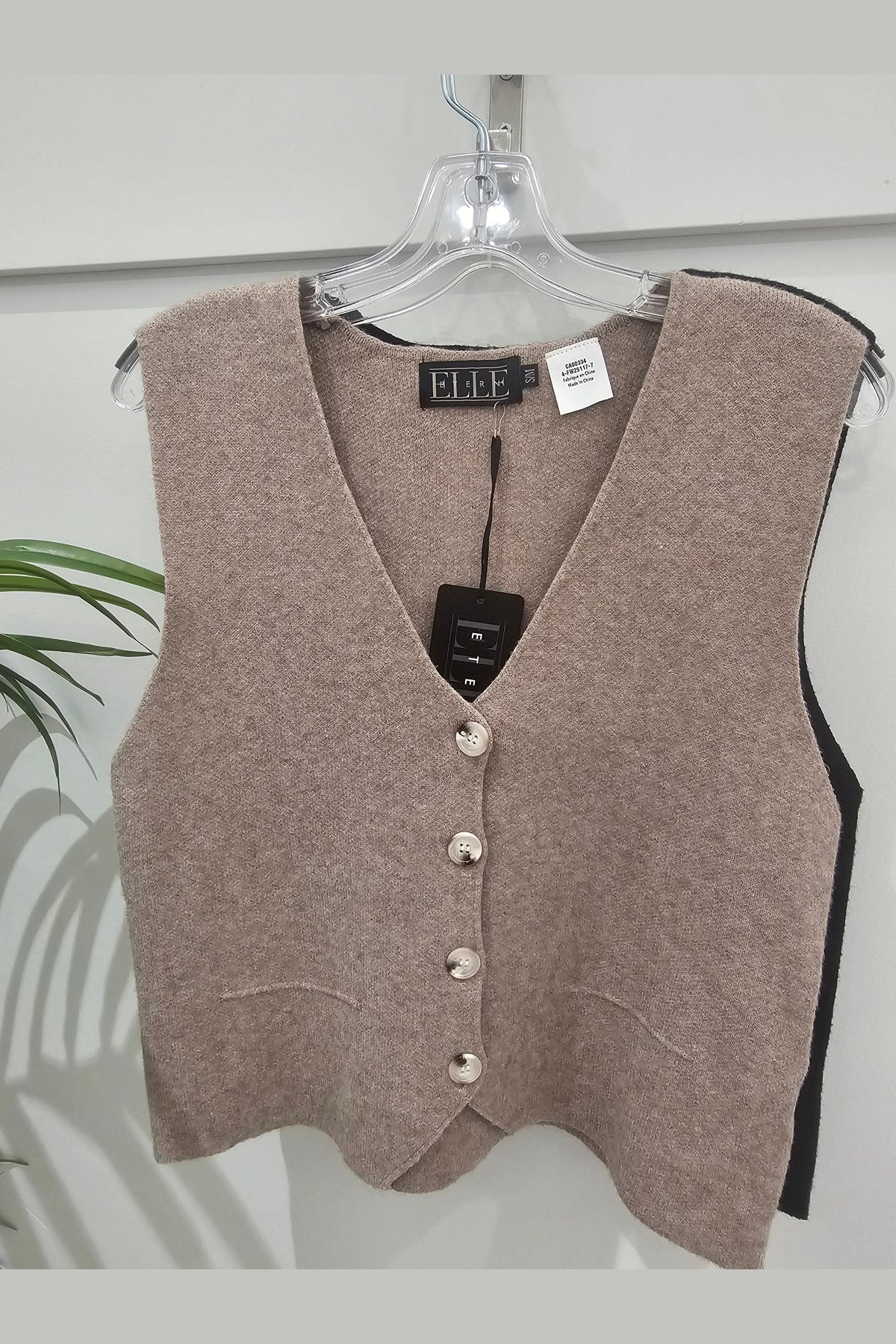 ETERNELLE Sweater Vest 25117