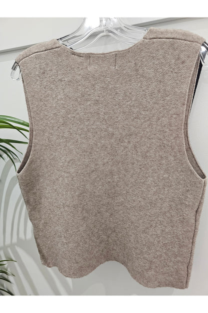 ETERNELLE Sweater Vest 25117