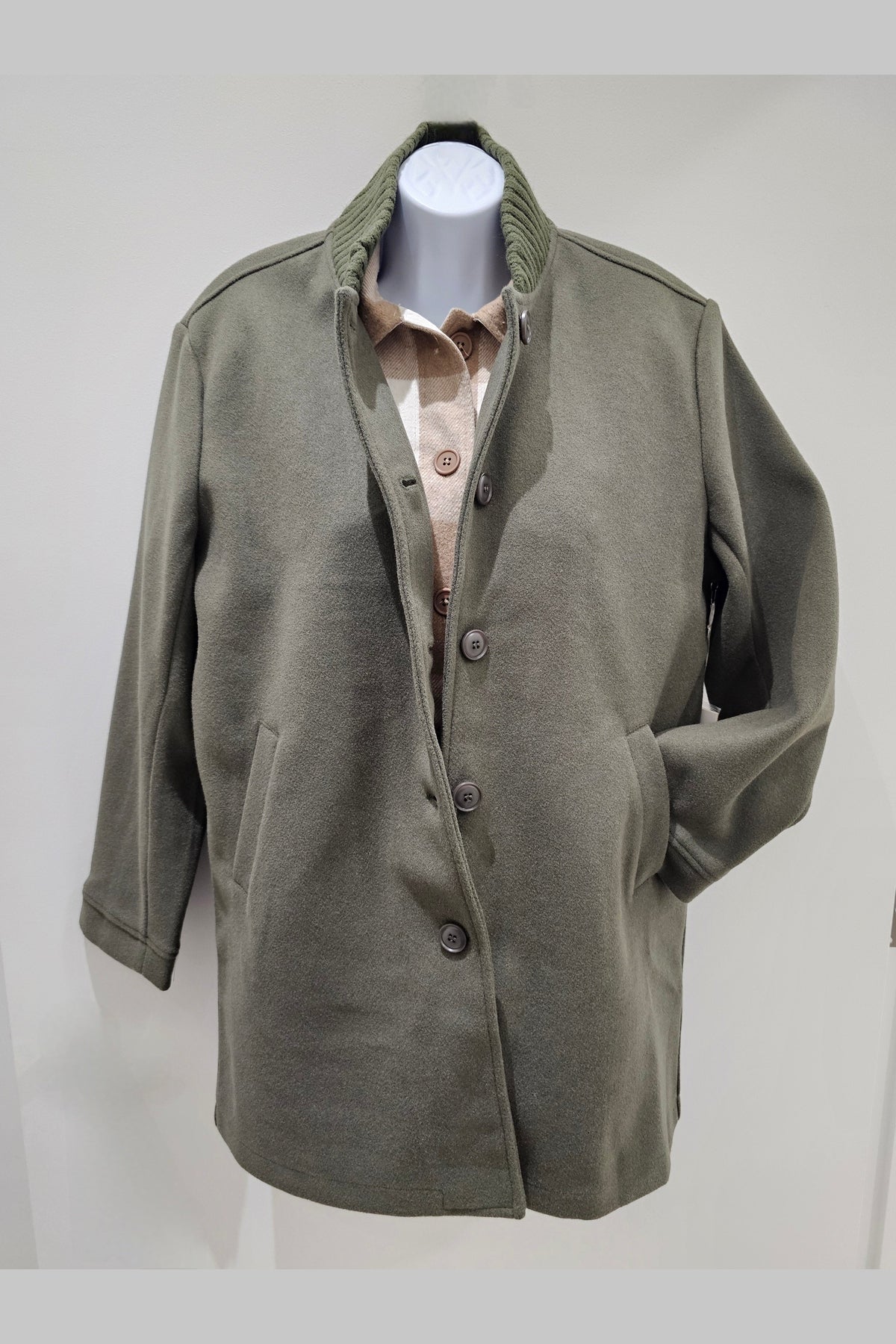 DKR Long Sleeve Button Front Jacket w/pockets HM-60109