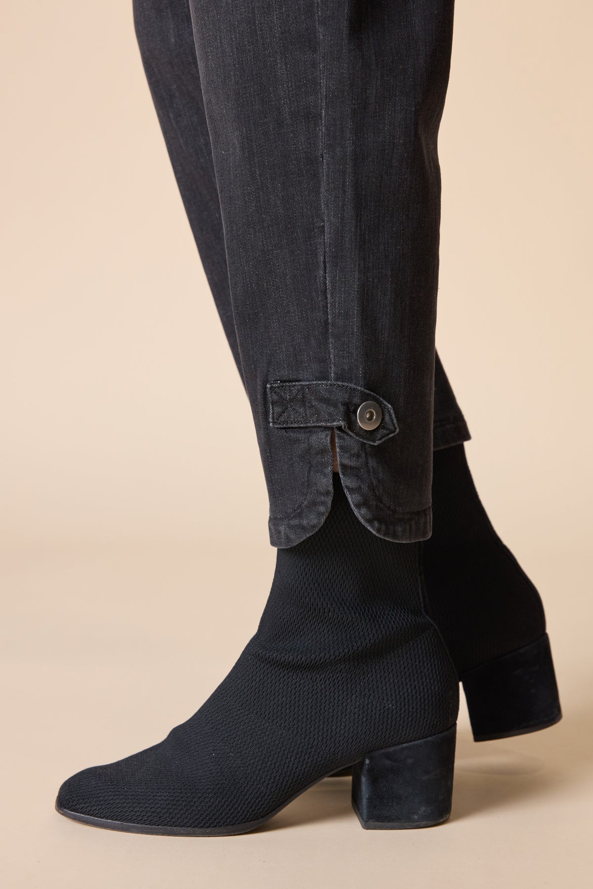 HABITAT Button Tab Hem Jean H11476