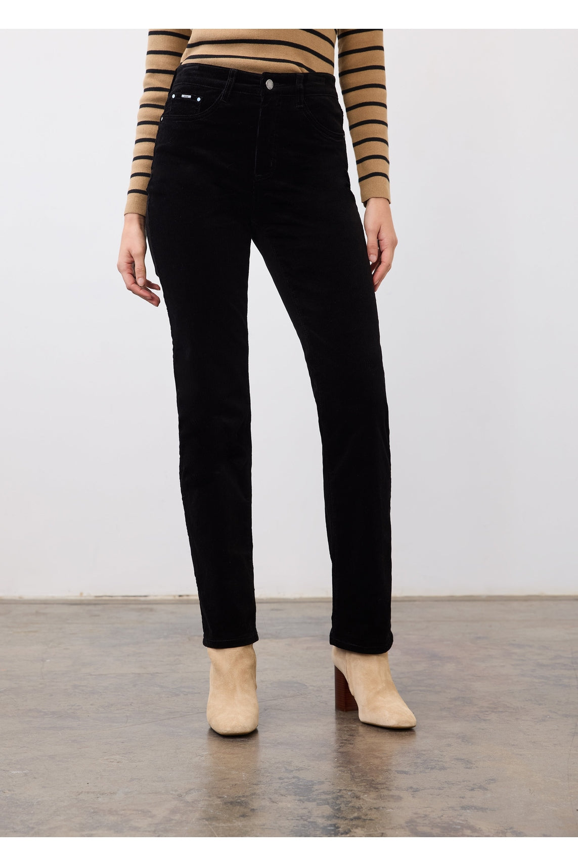 FDJ Suzanne Straight Leg Corduroy 6937491