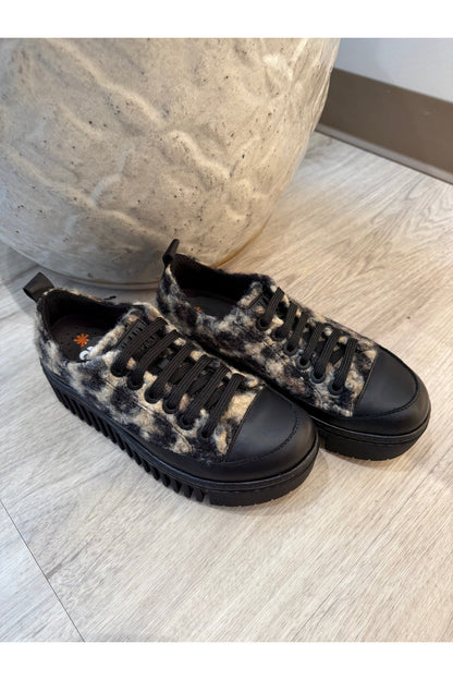 ART 1518S Shoe