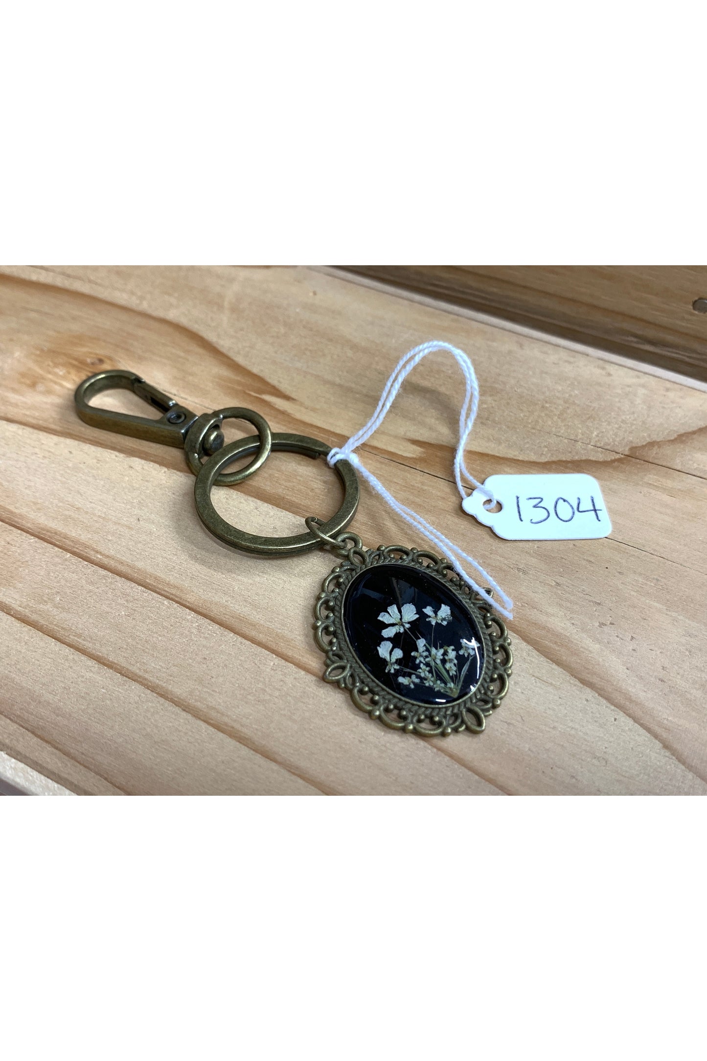 OLIVIA'S BOTANICALS Keychains / Purse Jewelry