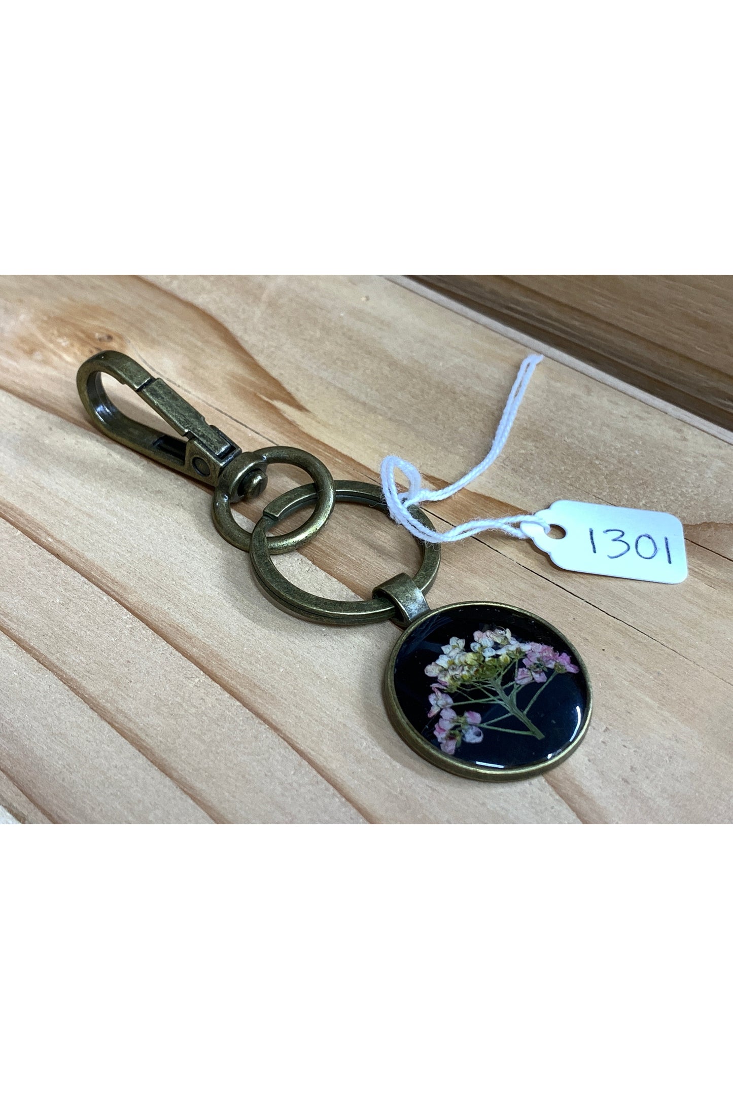 OLIVIA'S BOTANICALS Keychains / Purse Jewelry