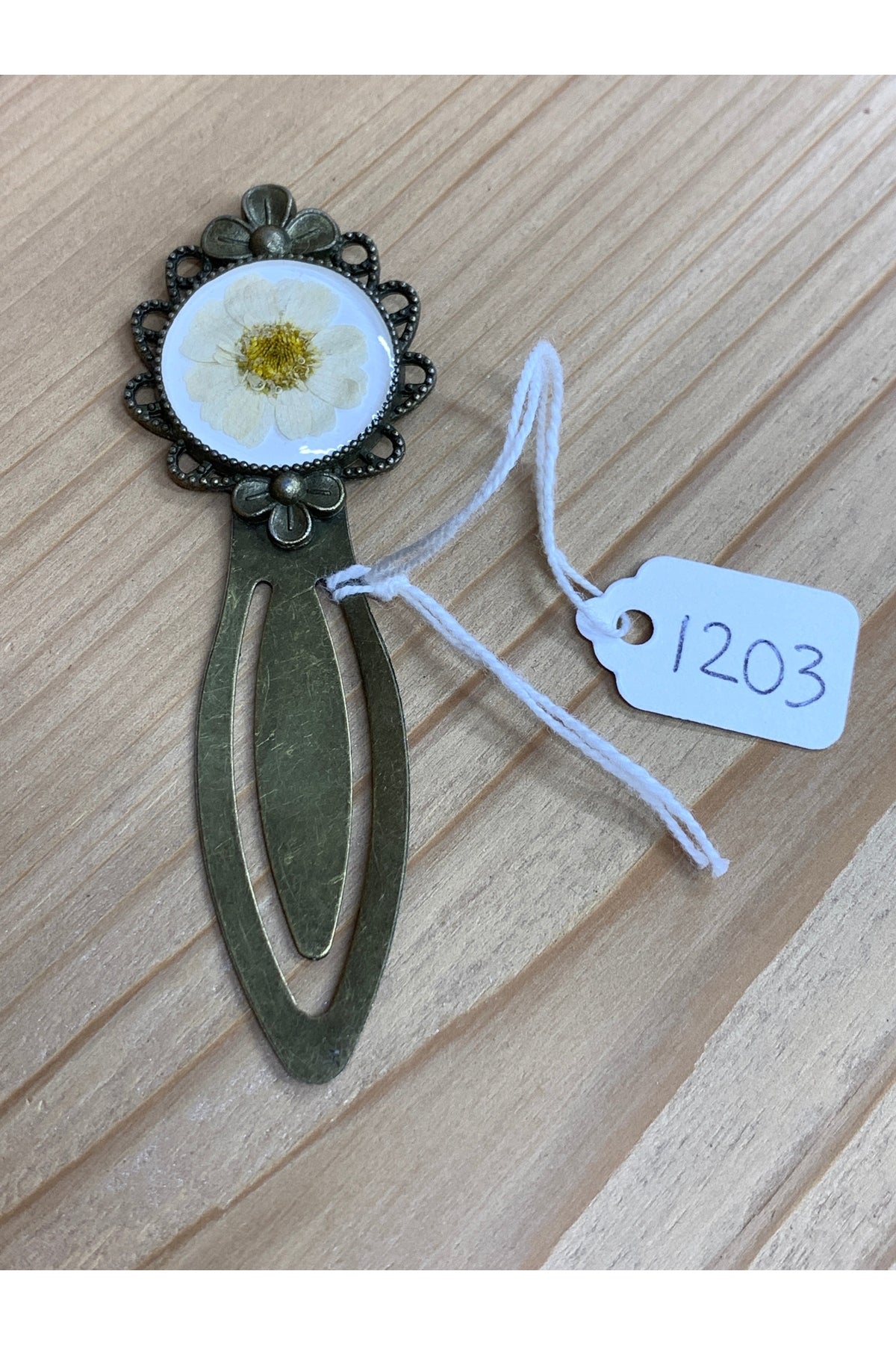 OLIVIA'S BOTANICALS Bookmarks