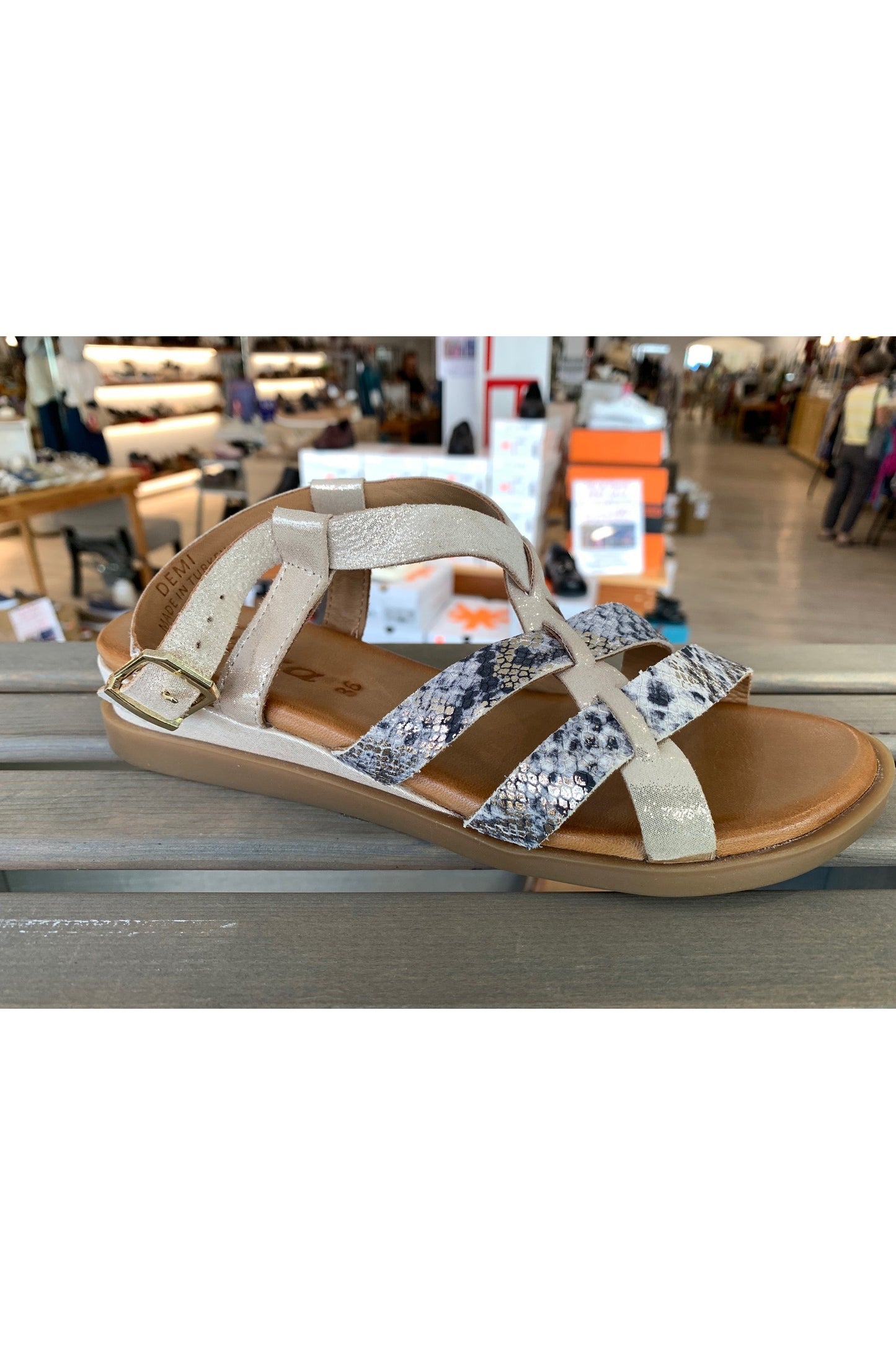 BIZA Demi *FINAL SALE*