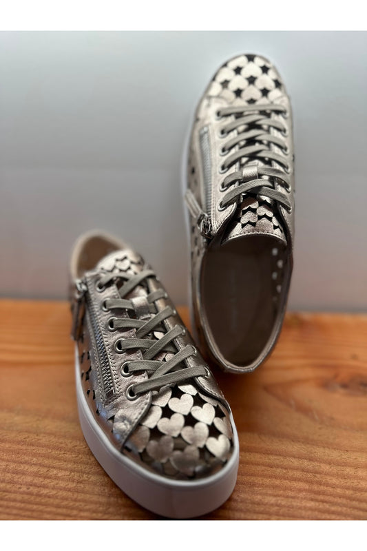 DJANGO & JULIETTE Leithah