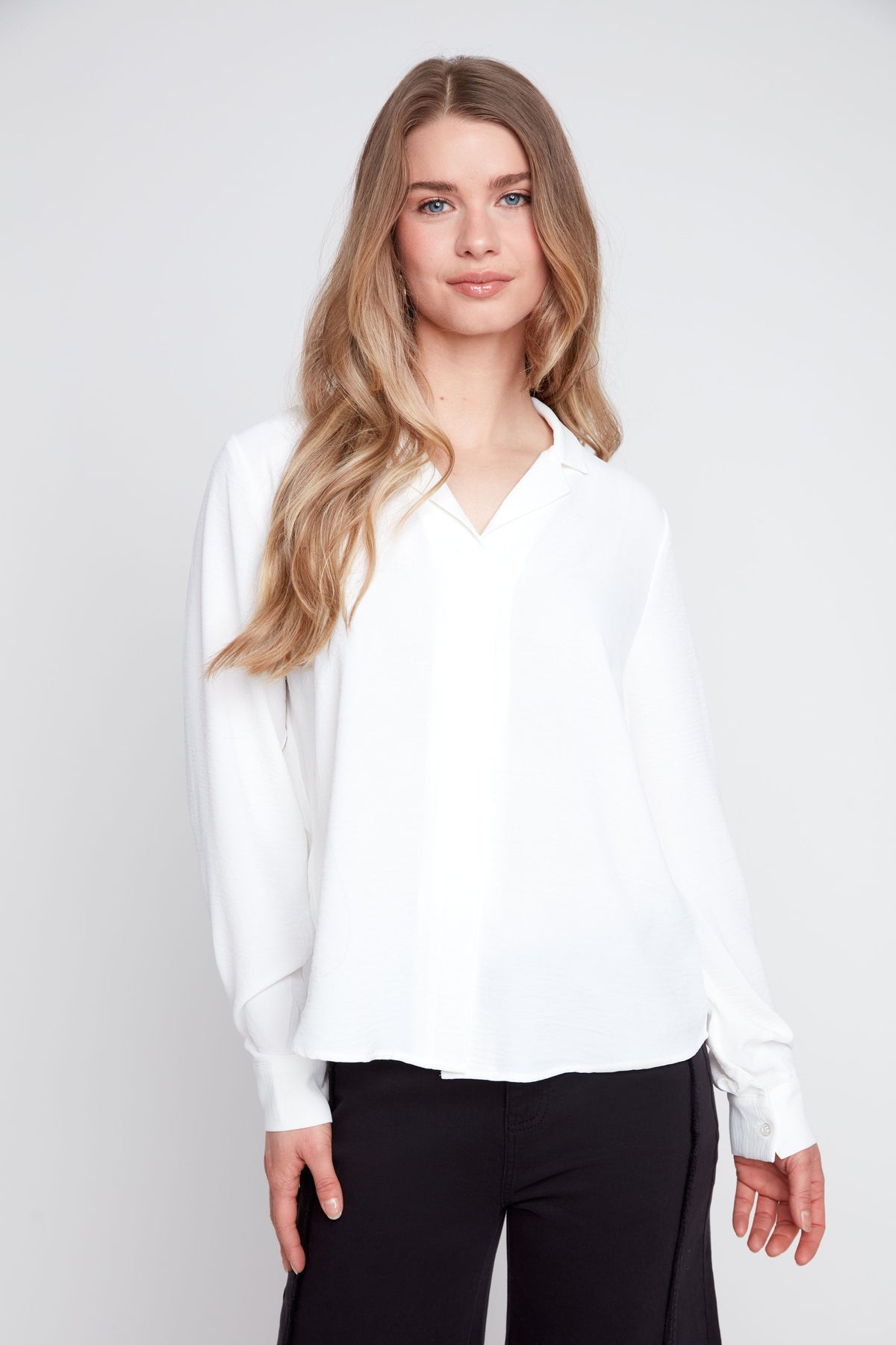 RENUAR Taylor Collar Blouse with Hidden Placket R5267-363