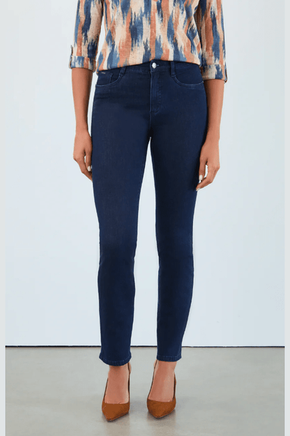 FDJ Suzanne Straight Leg Denim 6899250