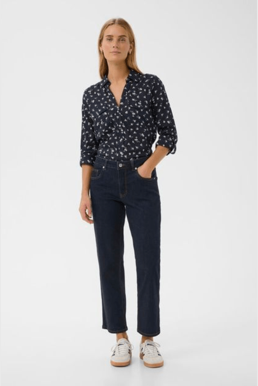 PART TWO Judyas Jean 30309882