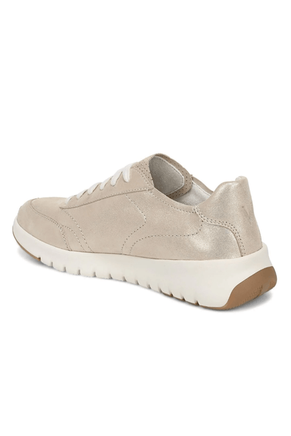 VIONIC Journey Uptown Sneaker