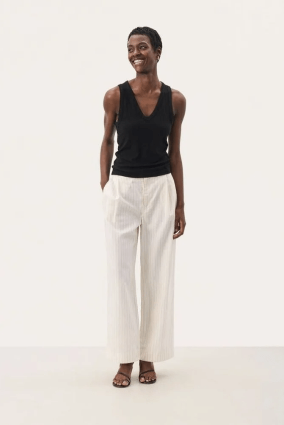 PART TWO Nikkia Top