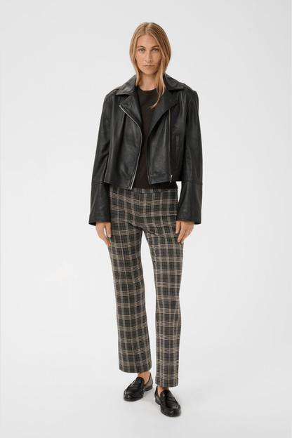 PART TWO Pontas Pant