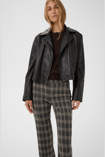 PART TWO Pontas Pant