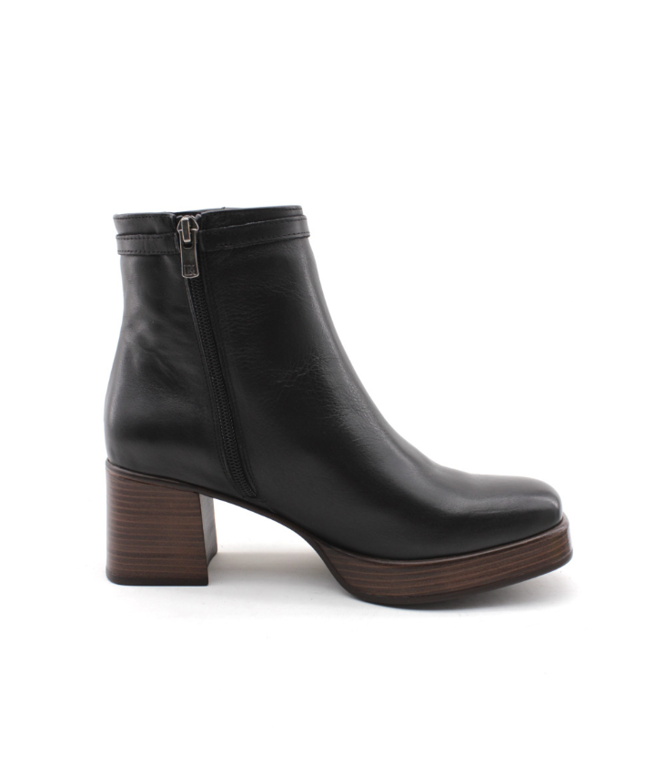 DORKING Heeled Boot D9733