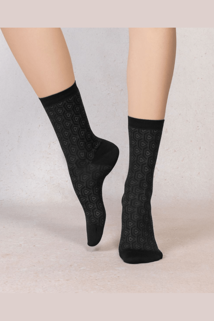 BLEUFORET 6620 Silk Socks with Scales Pattern