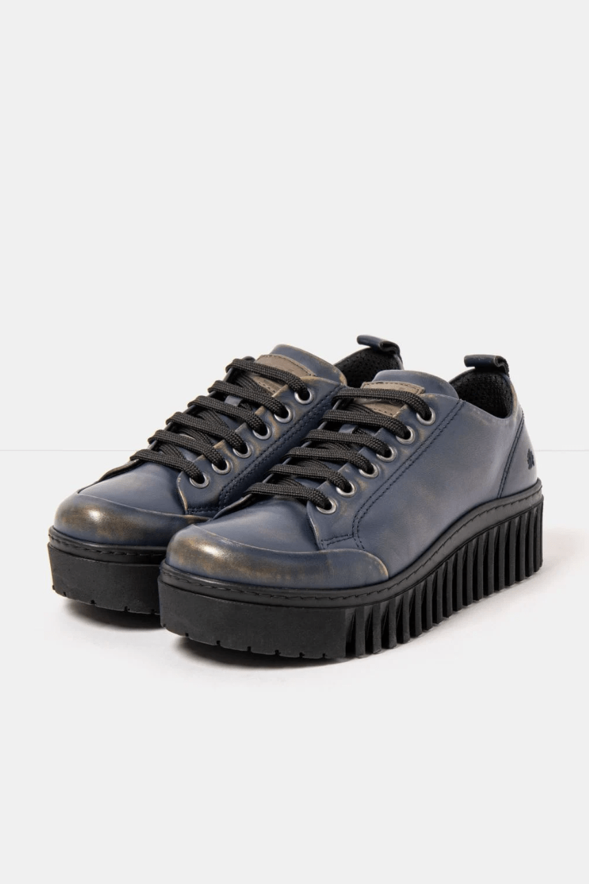 ART 1535 Shoe