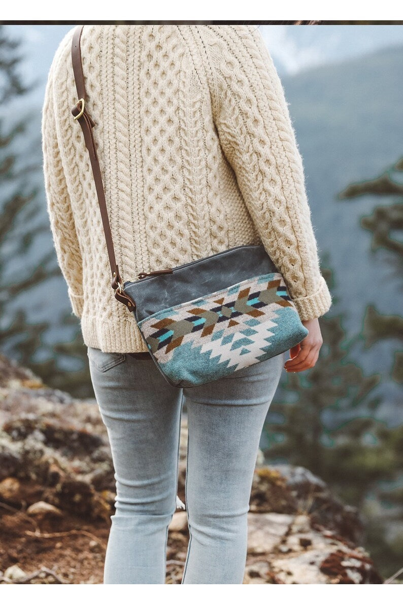 GRACE DESIGN Tofino Crossbody-Pendleton Fabric