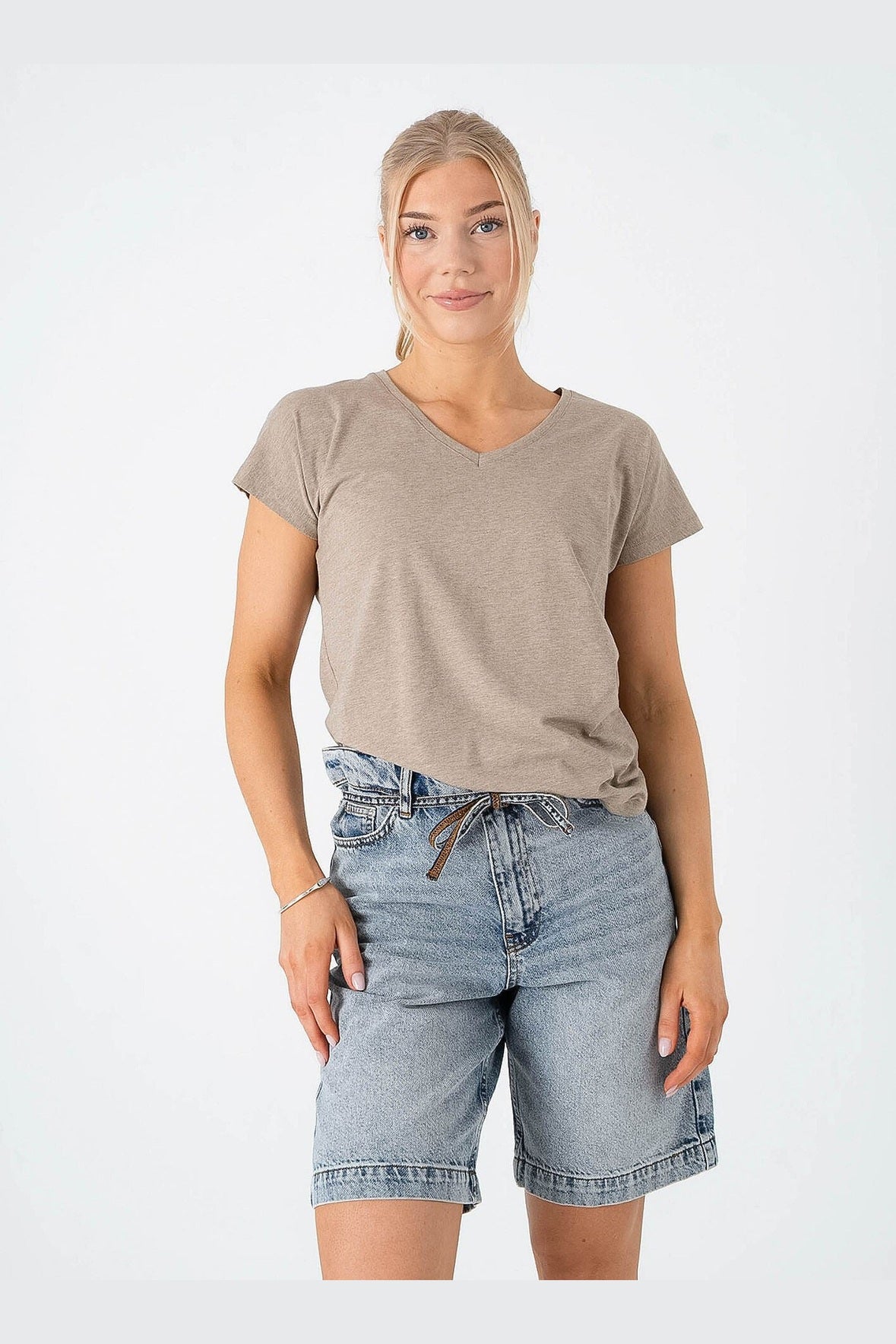 B.YOUNG Pamila V Tee 20816364