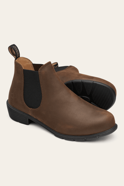 BLUNDSTONE 1970